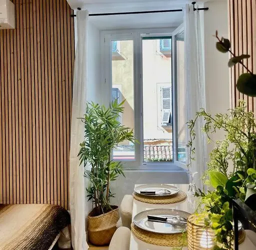 De Charme En Hyper Centre Apartment